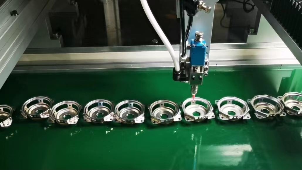 視覺跟隨點膠系統(tǒng)